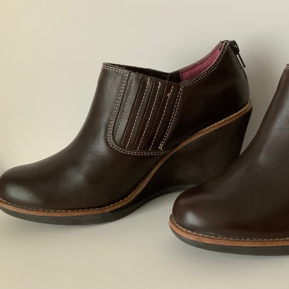 Hush Puppies Cignet Leather Wedge Booties - 8 - Picture 3 of 10